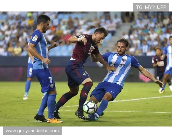 马内的传奇旅程：从塞内加尔小镇到欧洲足球巅峰的奋斗故事