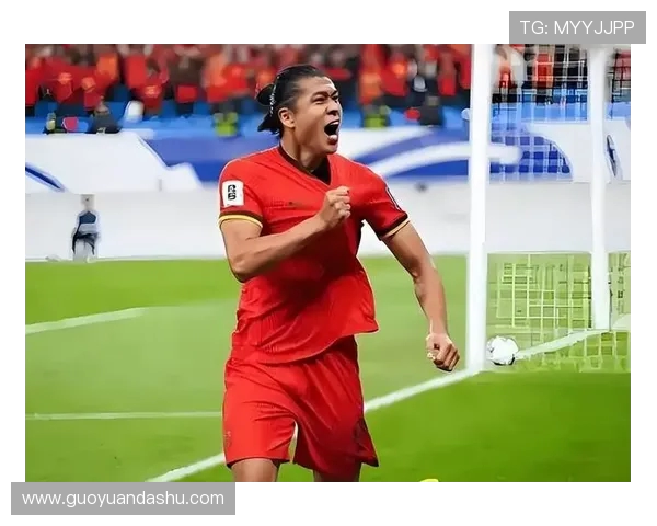 重庆足球队运营革新探索：从管理模式到球迷体验的全方位升级