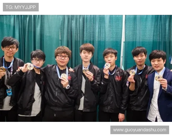 CSGO全球力量榜单揭晓EDG荣登第十名展现强劲实力