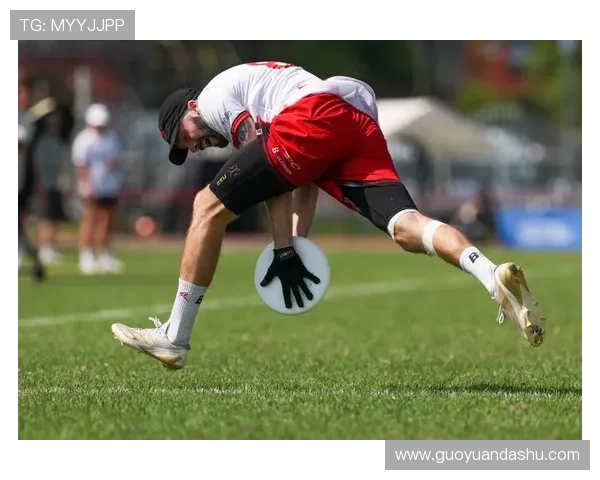 成都飞盘队在飞盘配合排行榜中荣获第七名展现实力与团队默契