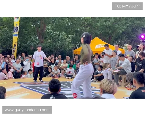 深圳街舞队的反击之路：深度解析街舞文化与团队精神的碰撞与融合